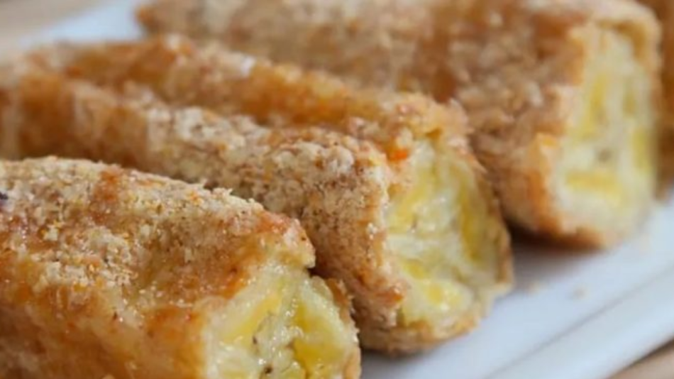 Banana empanada com canela e açúcar