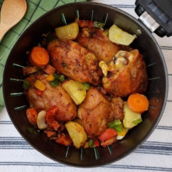 Frango com legumes na airfryer