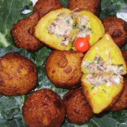 Bolinho de abóbora com carne de sol