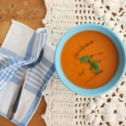 Sopa de tomate fácil