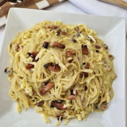 Espaguete à carbonara