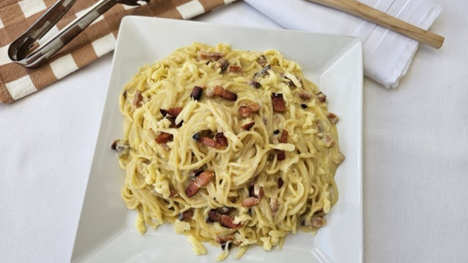 Espaguete à carbonara